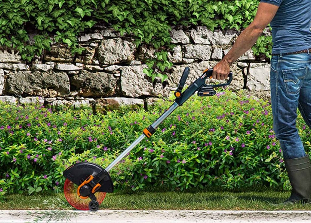 The Best Cordless String Trimmers Out There Complete With Reviews For ...