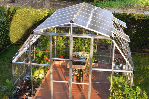 Freestanding greenhouses
