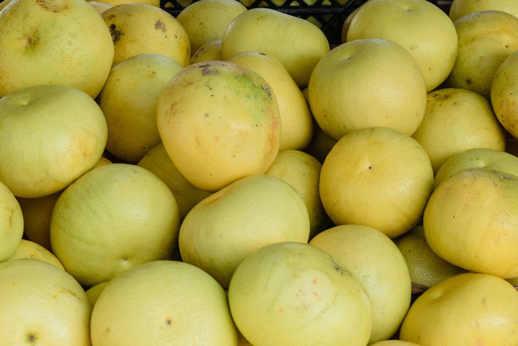White Grapefruit Description, Flavor, Benefits, And Uses Gardeners